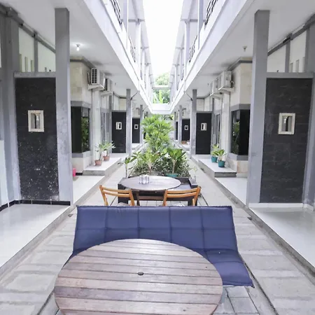 Hotel Reddoorz @ Gatot Subroto Barat